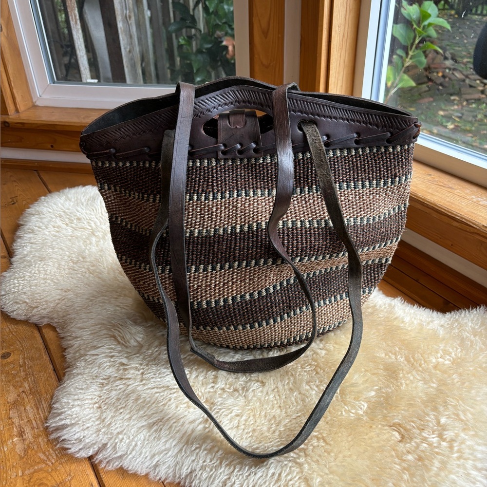 Vintage Brown Woven Leather-Trim Tote - Picture 4 of 11